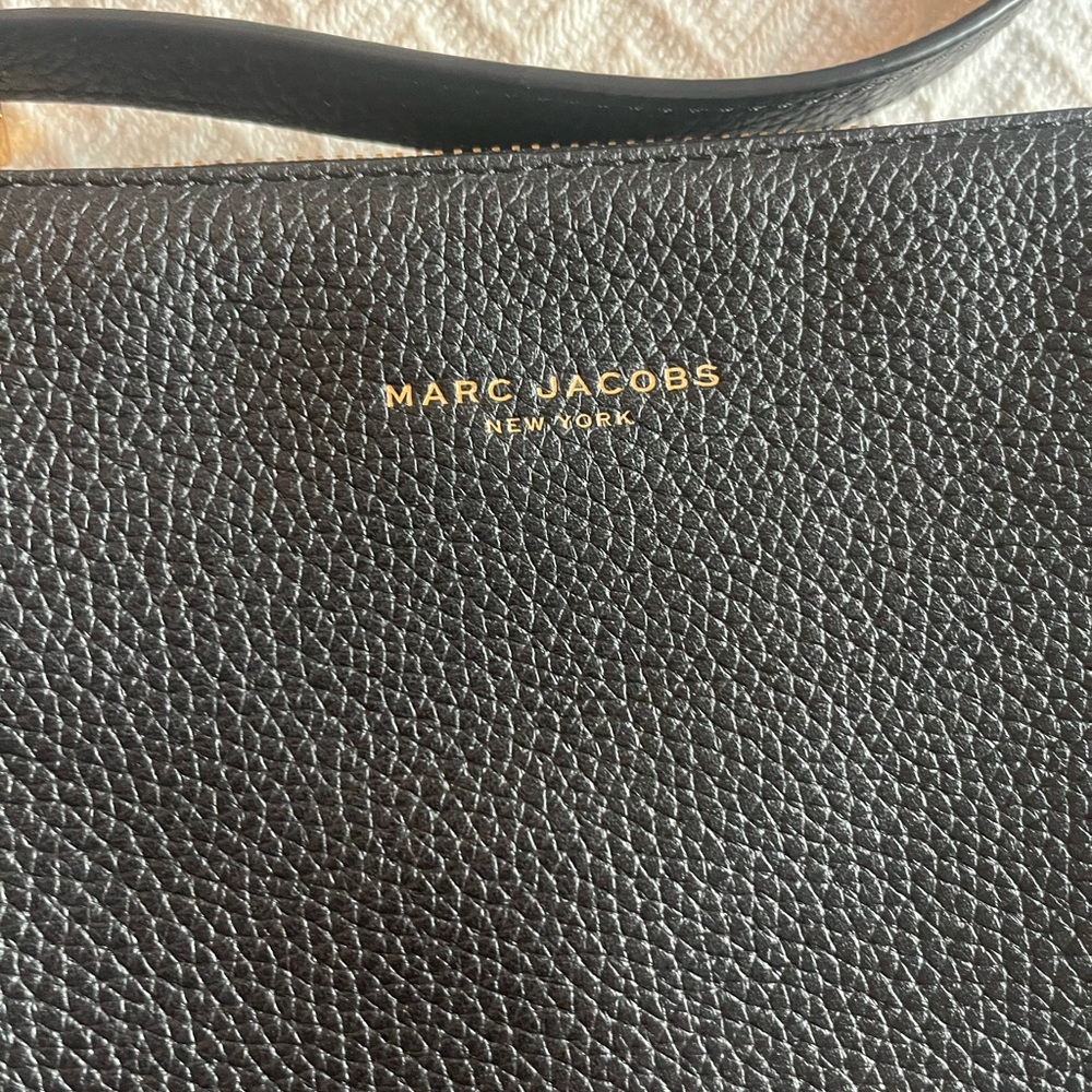 Marc Jacobs Black Crossbody - Picture 3 of 17